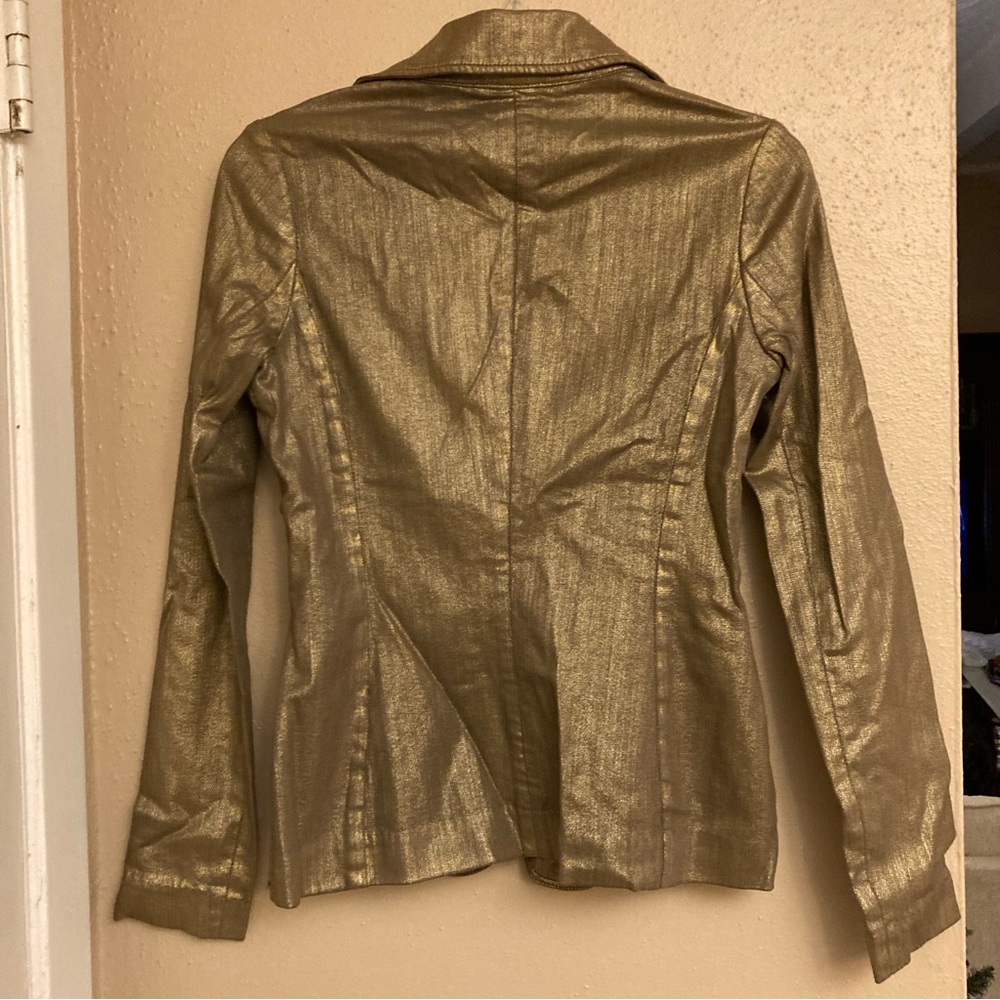 Gold Jacket - Picture 5 of 12
